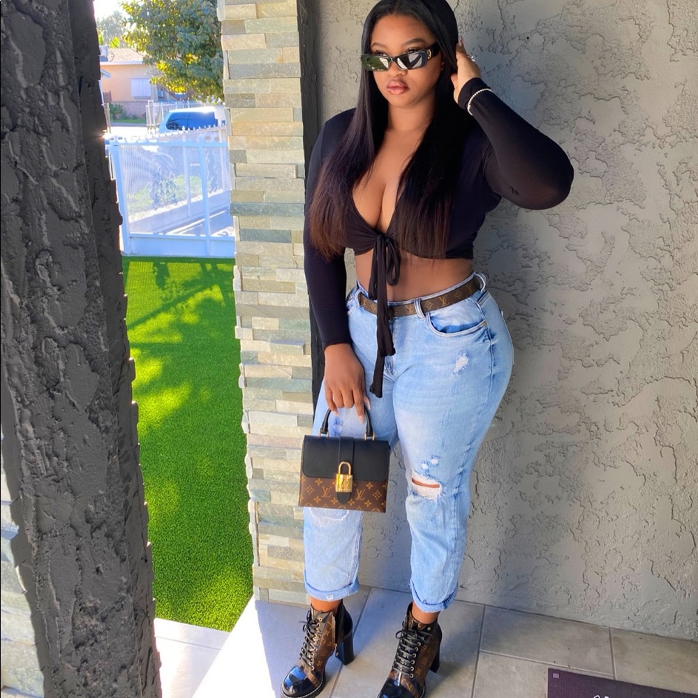 Meet your Posher, Robreya